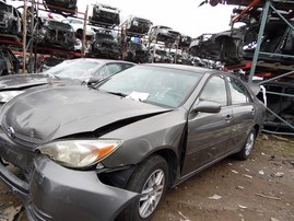 2002 Toyota Camry LE Gray 2.4L AT #Z24572